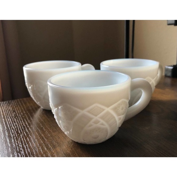unknown Other - Set of 3 Vintage Milk Glass Cups White Punch Bowl Cups Buttons And Bows